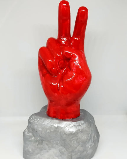 mano della vittoria cm. 16